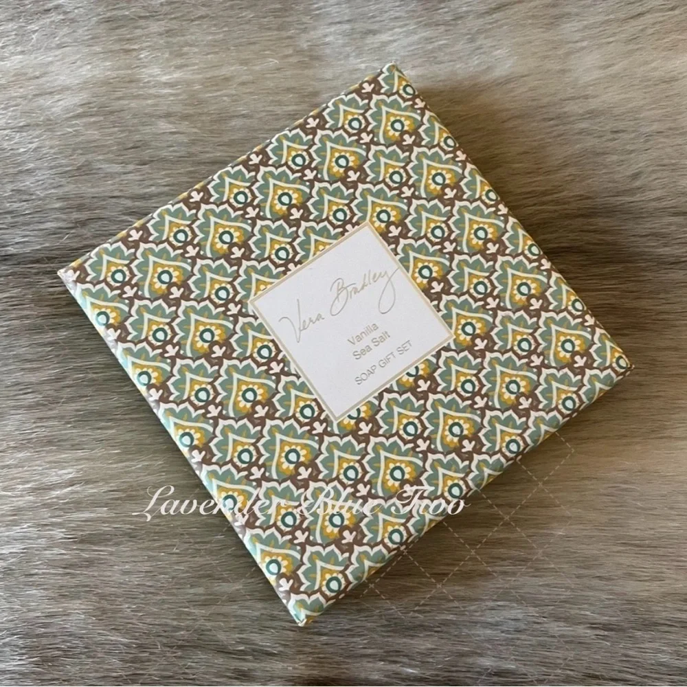 New VERA BRADLEY Vanilla Sea Salt Set Of 4 Individually Wrapped Soaps Paisley
